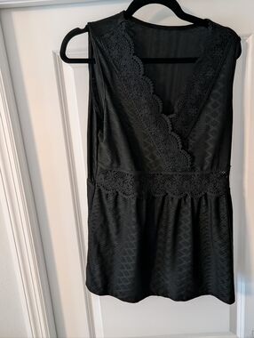 Black Lace-Trim Sleeveless V-Neck Top